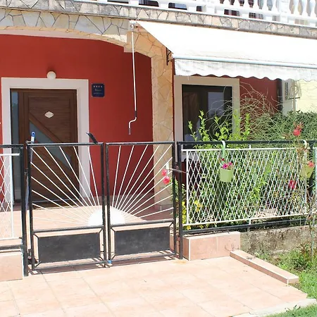 Cozy Lanisce Apartmán *